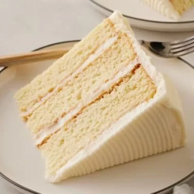 White Chocolate Cake Slice