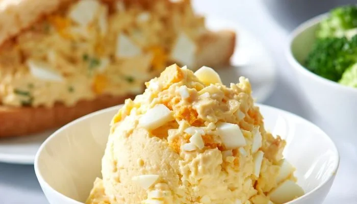 Chicken-Salad-Chick-egg-salad